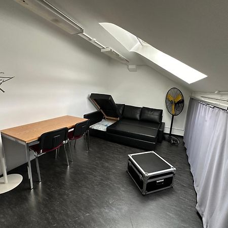 Raum Und Zeit Zurique Exterior foto
